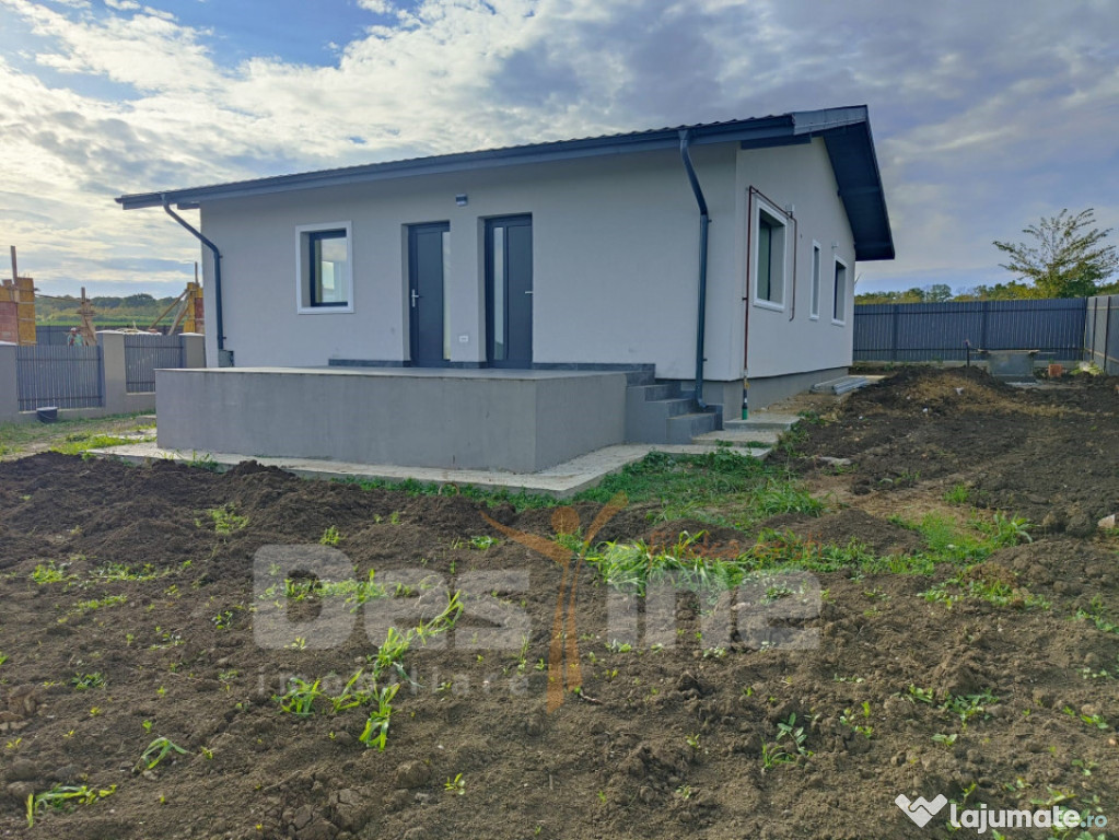 Casă individuală 3 camere decomandat 89 MP Utili 400MP Ter