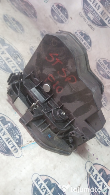 Boxa stanga fata Opel Astra J