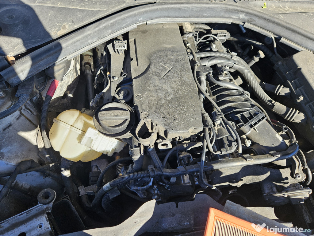 Grila proiector dreapta Volkswagen Jetta 2012
