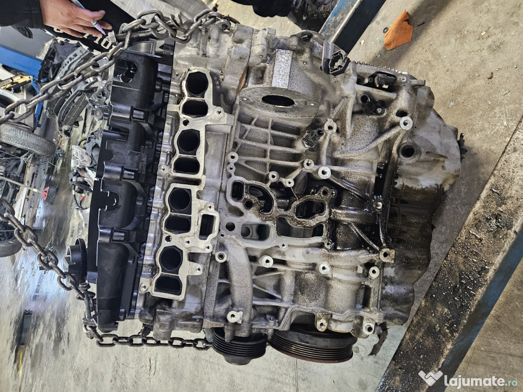 Set Centuri fata cu capsa Audi A4 B8 2011