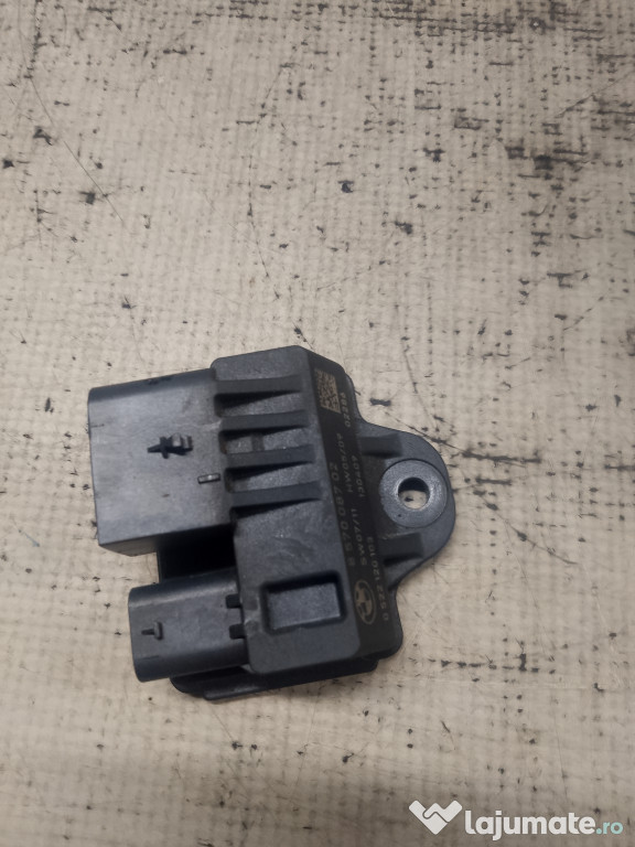 Grila centrala fata Ford C-MAX 2011