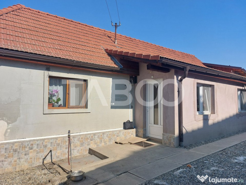 Casa individuala 2 camere 58 mpu curte si gradina 332 mp Cis