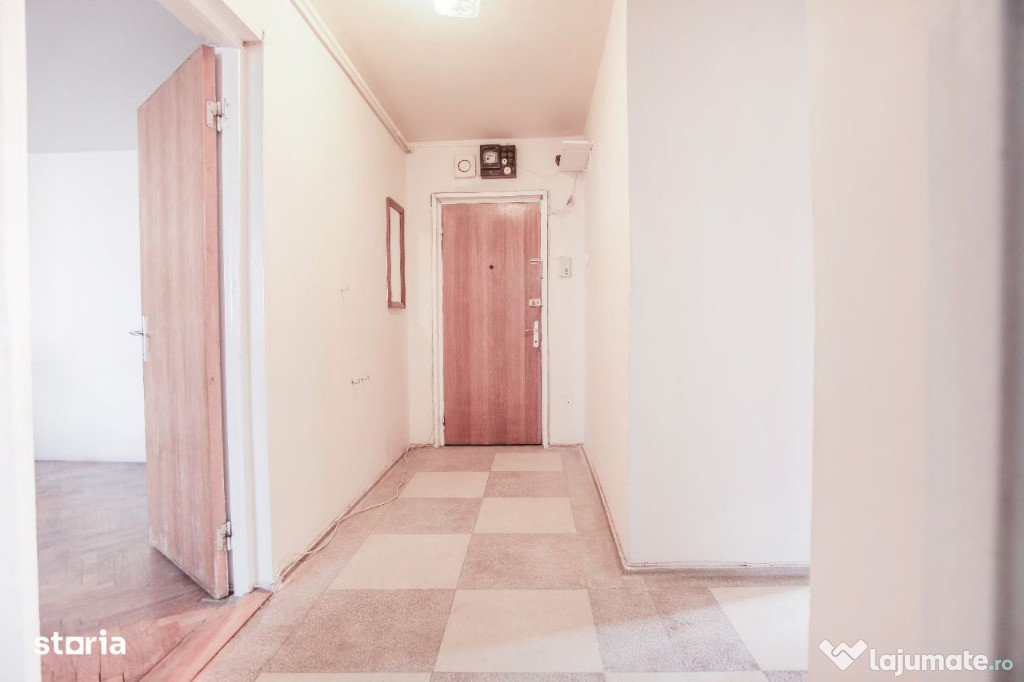 Apartament de 3 camere zona GRIVITEI