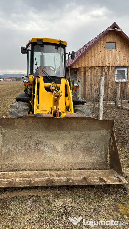 Incarcator frontal JCB