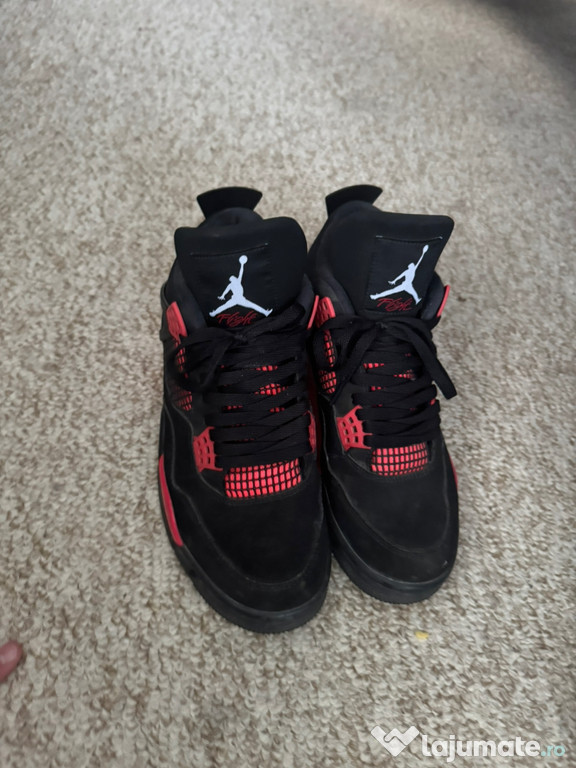 Jordan 4 red thunder