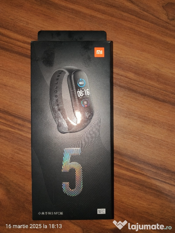 Vând bratara fitness Xiaomi Mi Band 5