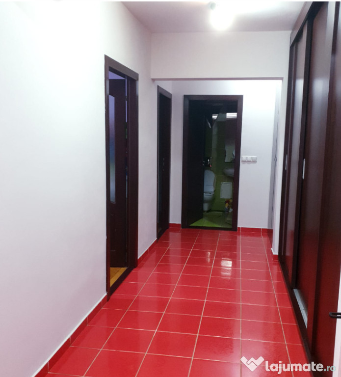 Proprietar, inchiriez apartament 3 camere