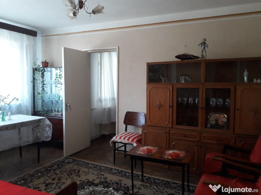 Apartament cu 2 camere nedecomandate-Etaj 3 Zona George Enescu