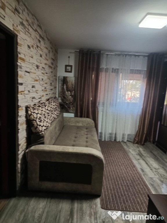 Vând garsonieră în Botoșani