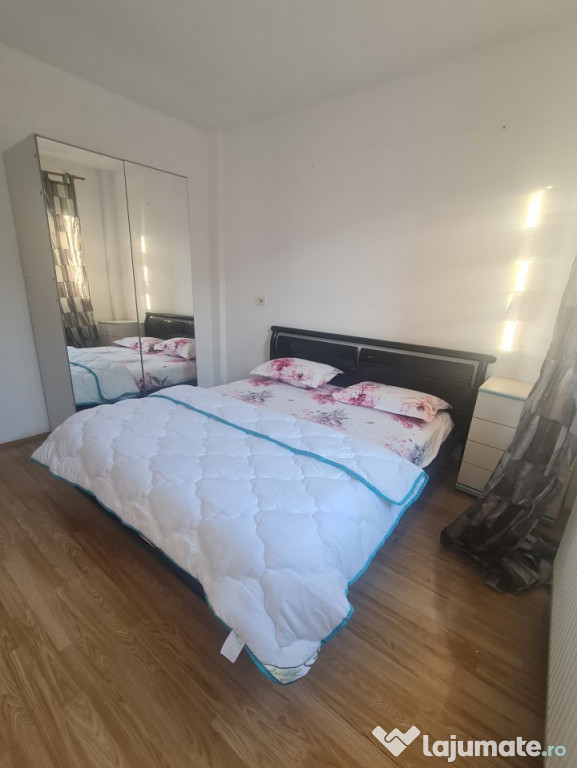 Apartament 3 camere, decomandat, in apropierea Promenada Mal