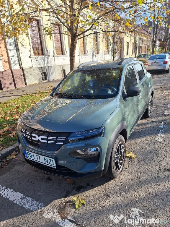 DACIA Spring 2023 45 8000 km 10400 eur