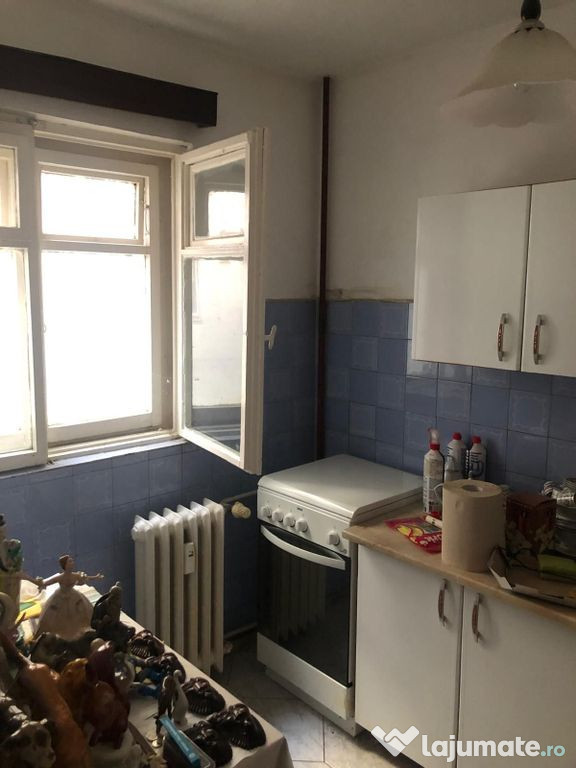 Apartament de 3 camere, Metrou și Parc Tineretului 64 mp