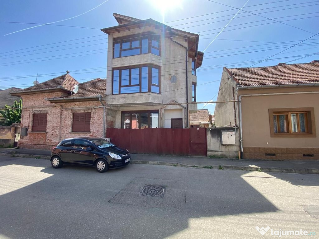 De vanzare casa in Lugoj pe strada Împăratul Traian.