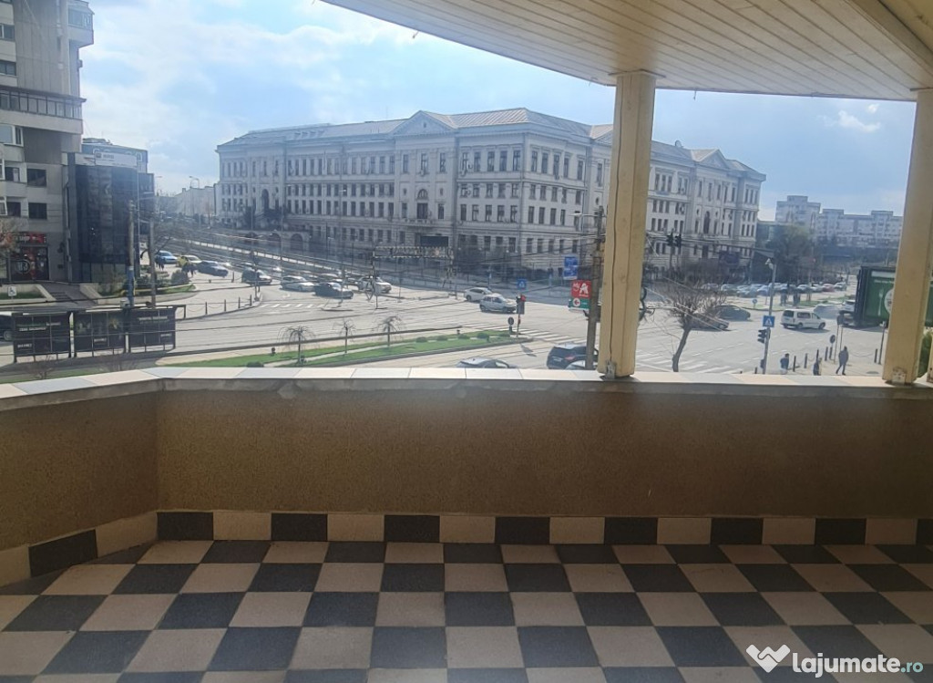 Apartament 3 camere , zona Universitate, 90 mpu