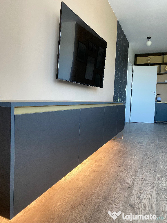 Apartament de 2 camere zona TRACTORUL