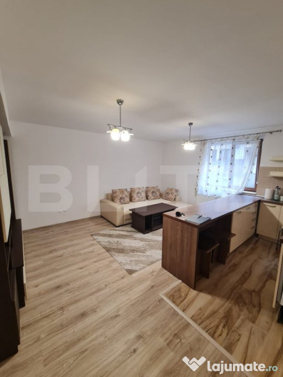 Apartament semidecomandat, parcare inclusa in pret, zona Viv
