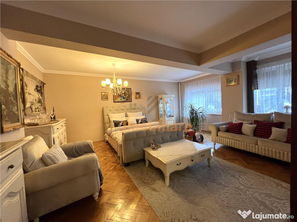 APARTAMENT CU 3 CAMERE, ULTRACENTRAL