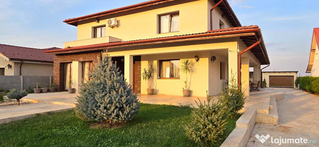 Casa de vanzare Sanmartin/Cihei