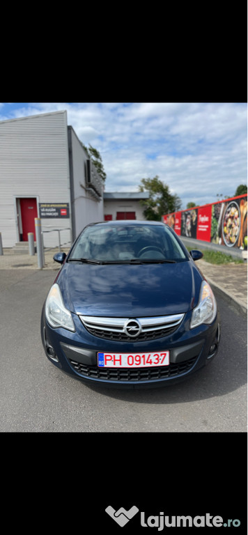 Opel Corsa 1.3 diesel anul 2012