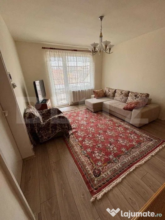 Apartament cu 3 camere, 55 mp, zona Semicentrala