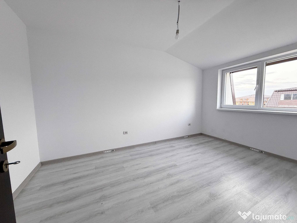 Apartament 2 camere, decomandat - zona Sanpetru