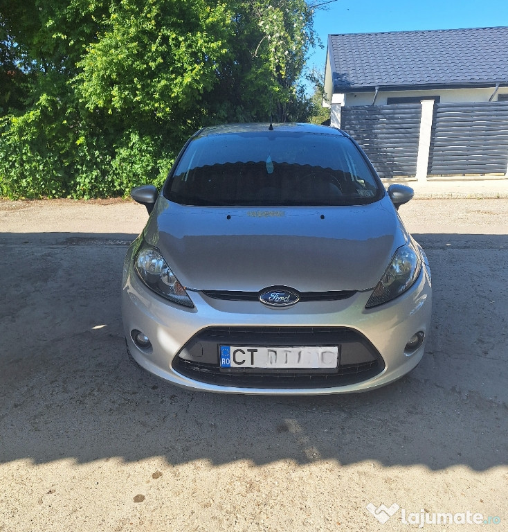 Vând Ford Fiesta 1.4 TDCI Trend, 2012
