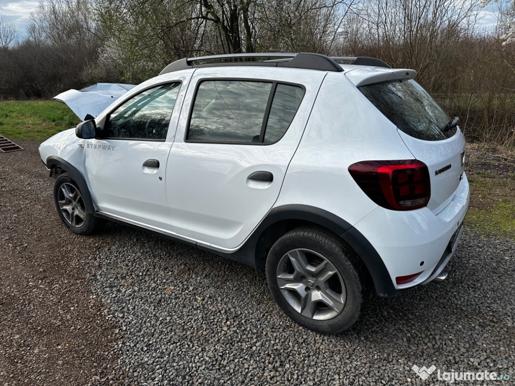 Dezmembrez Dacia Sandero Stepway 1.5 BlueDci K9K U872 95 cai 70.000 km