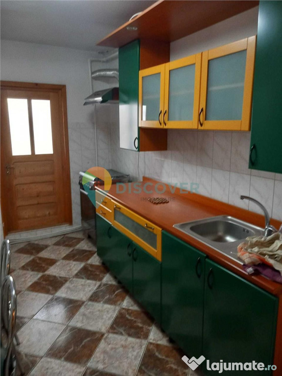 APARTAMENT 3 CAMERE, 375€