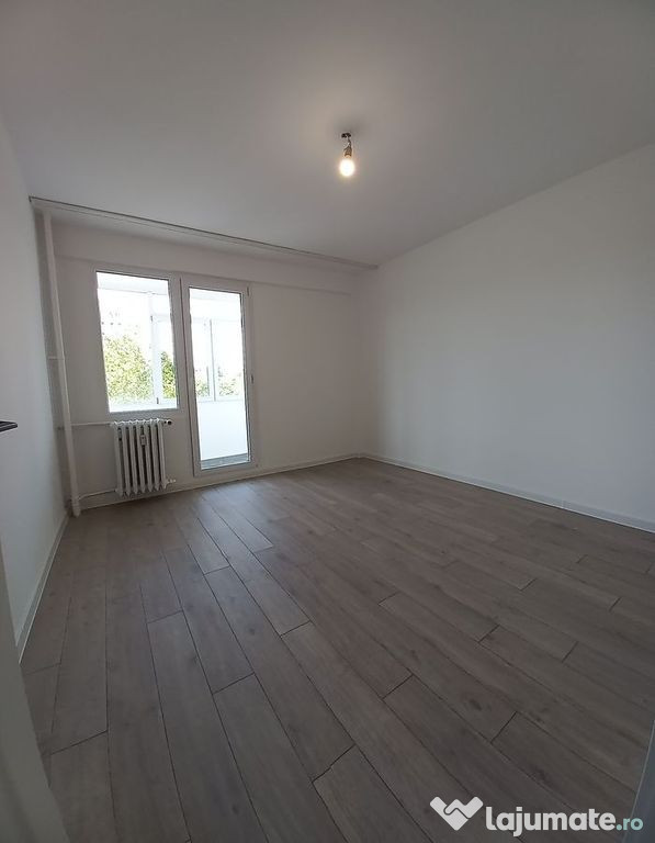 2 Camere Decomandat Bulevardul 1 Decembrie Metrou