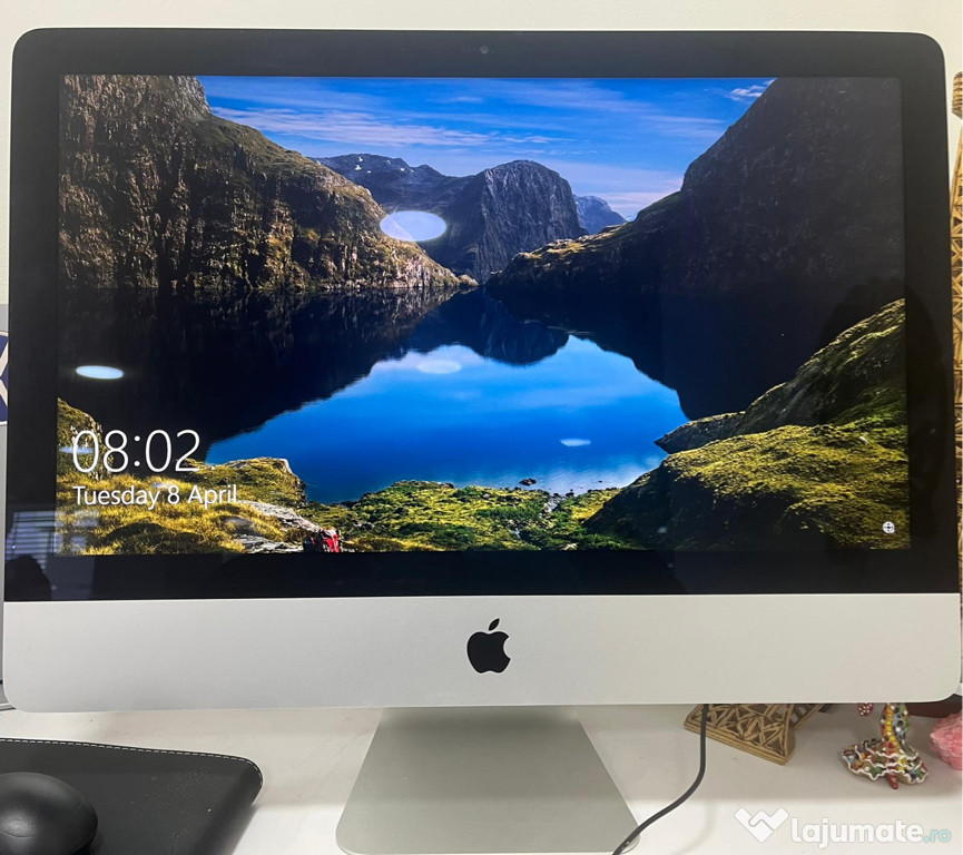 Apple iMac 21.5 inch Late 2013 i5 | 8 GB RAM |256 GB SSD