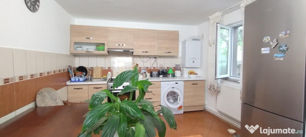 450 Euro! Casa individuala, 3 camere, terasa, parcare