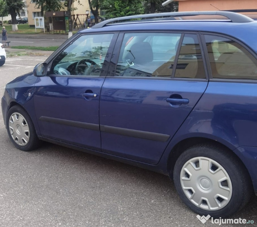 SKODA FABIA 2009, BENZINĂ