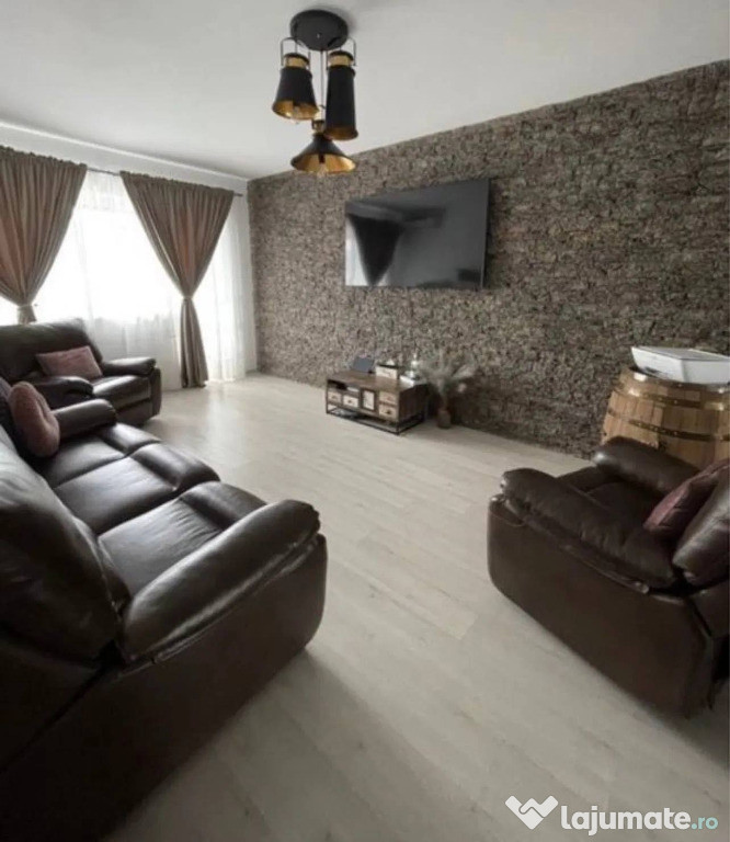 Apartament 2 camere, decomandat - zona Sanpetru