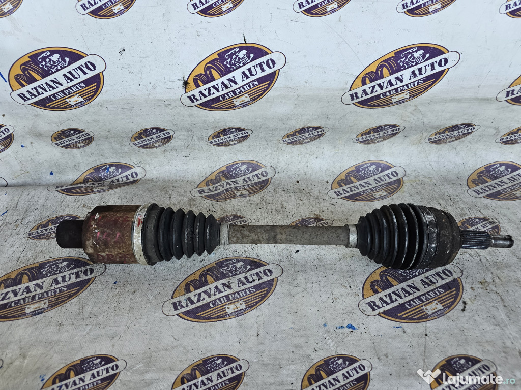 Planetara dreapta fata Dacia Duster 1.5 Motorina 2013