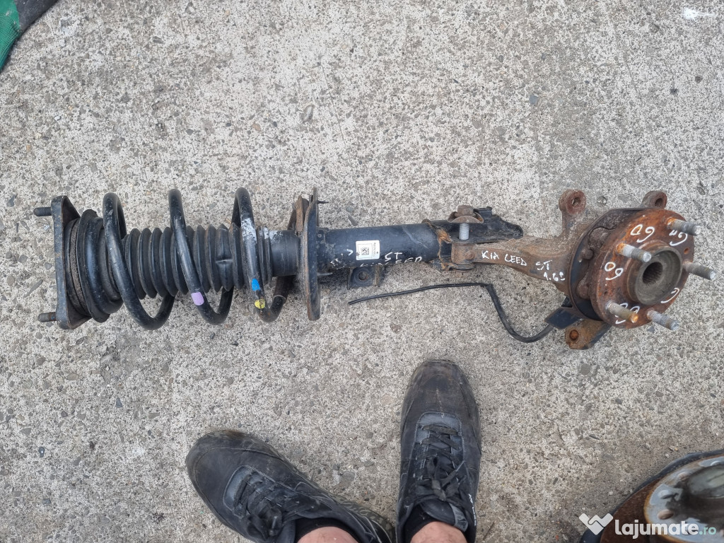 Fuzeta stanga fata Kia Ceed Break 1.6 Motorina 2012