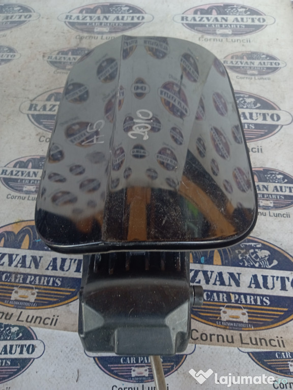 Usita rezervor Audi A5 2010