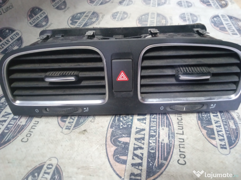 Grila ventilatie centrala Volkswagen Golf 6 2010