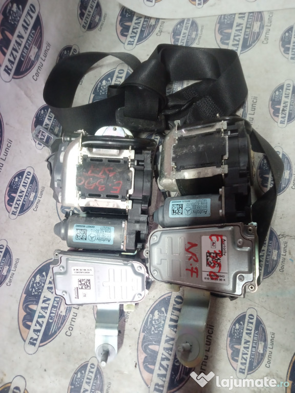 Set Centuri fata cu capsa Mercedes E 350 2010