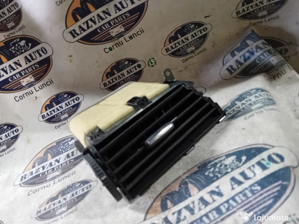 Grila ventilatie centrala stanga Mazda 6 2015