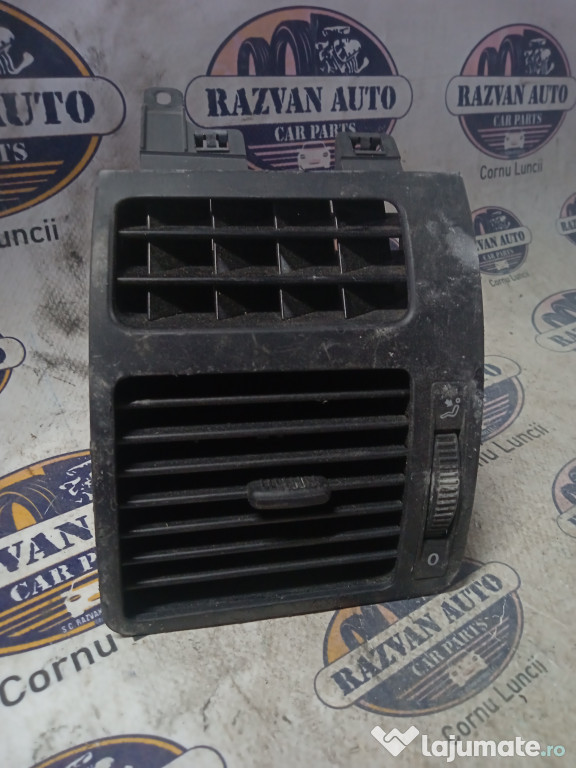 Grila ventilatie stanga Volkswagen Touran 2005