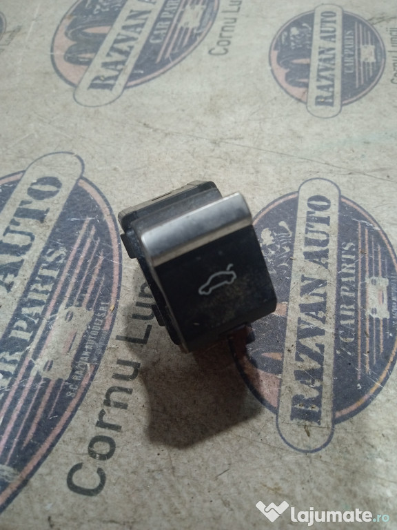 Buton deschidere portbagaj Audi A4 B9