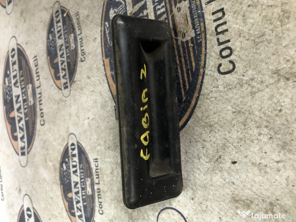 Buton deschidere hayon Skoda Fabia 2