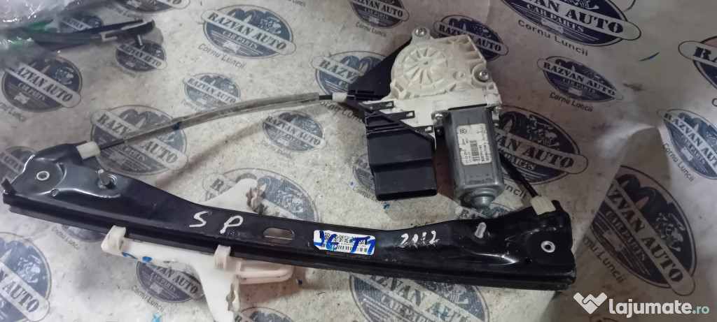 Macara geam dreapta fata Volkswagen Jetta 2012