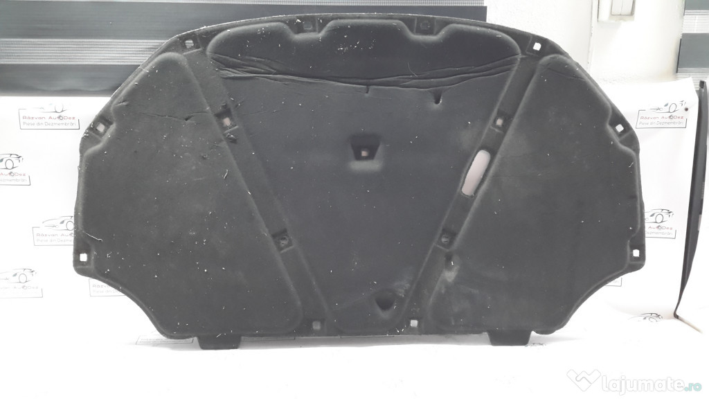 Pâsla capotă Volkswagen Jetta 2012