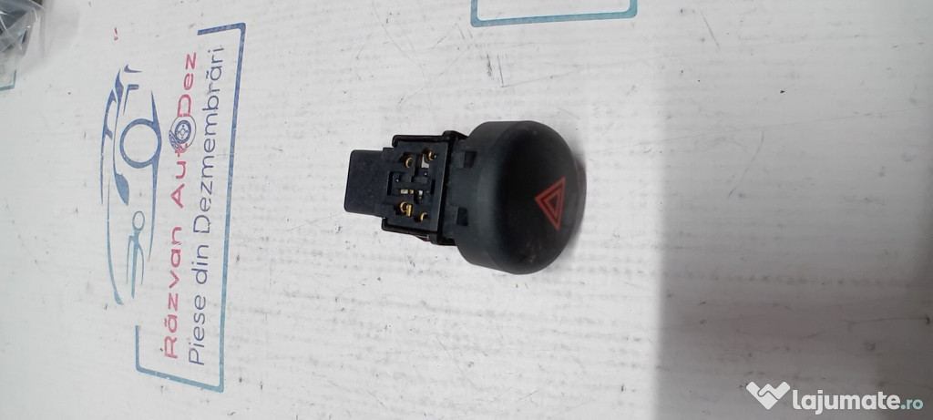 Buton avarie Nissan Pulsar 2013