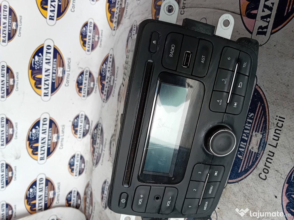 CD Player  Dacia Duster 2013