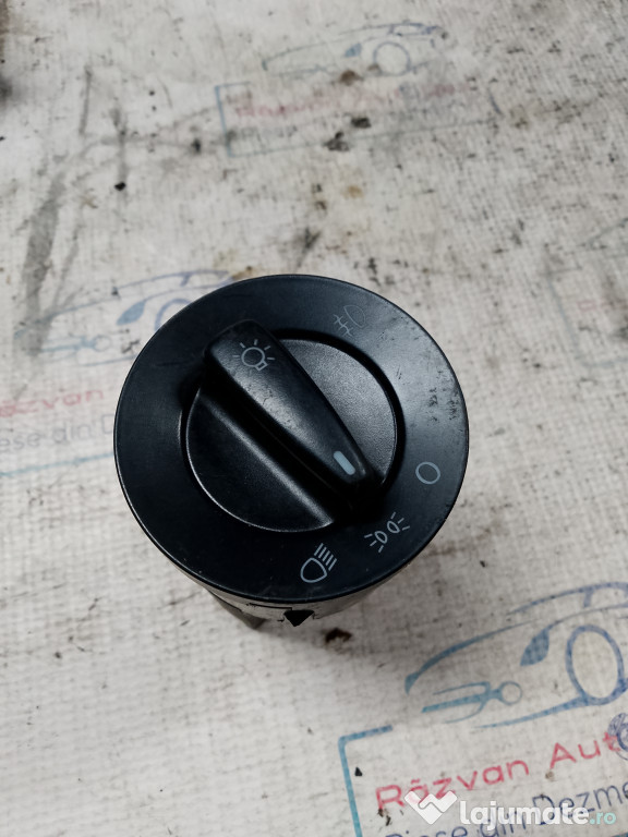 Bloc lumini Volkswagen Golf 4 2004