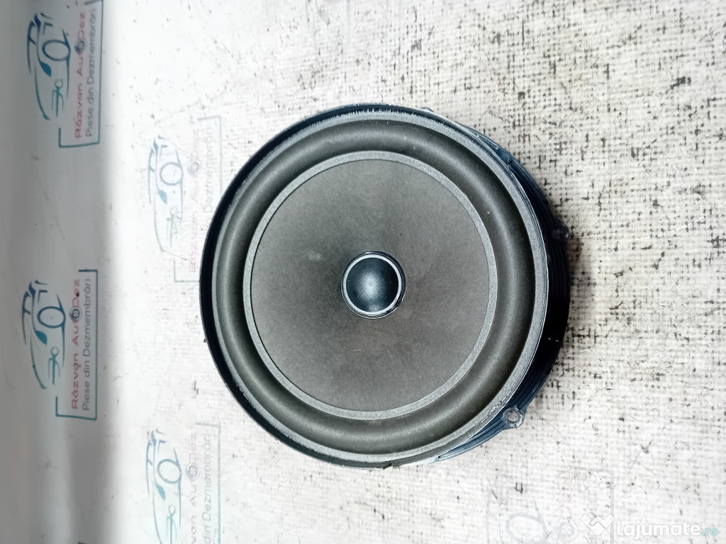 Boxa stanga fata Porsche Cayenne 2010