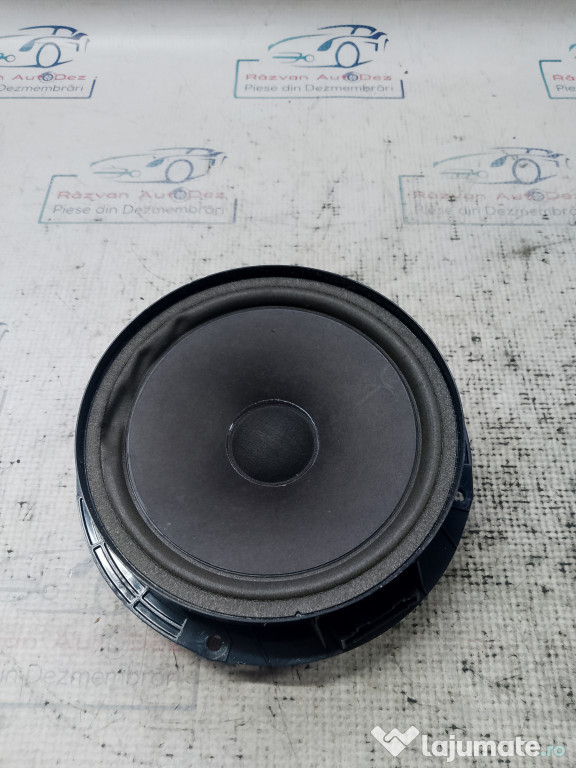 Boxa stanga spate Volkswagen Passat CC 2011