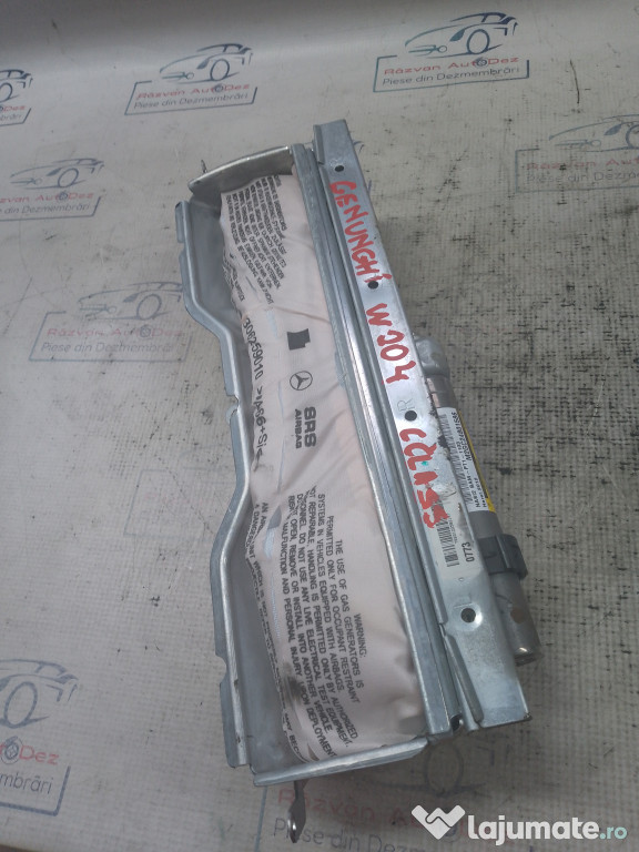 Airbag genunchi Mercedes C-Class W204 2010